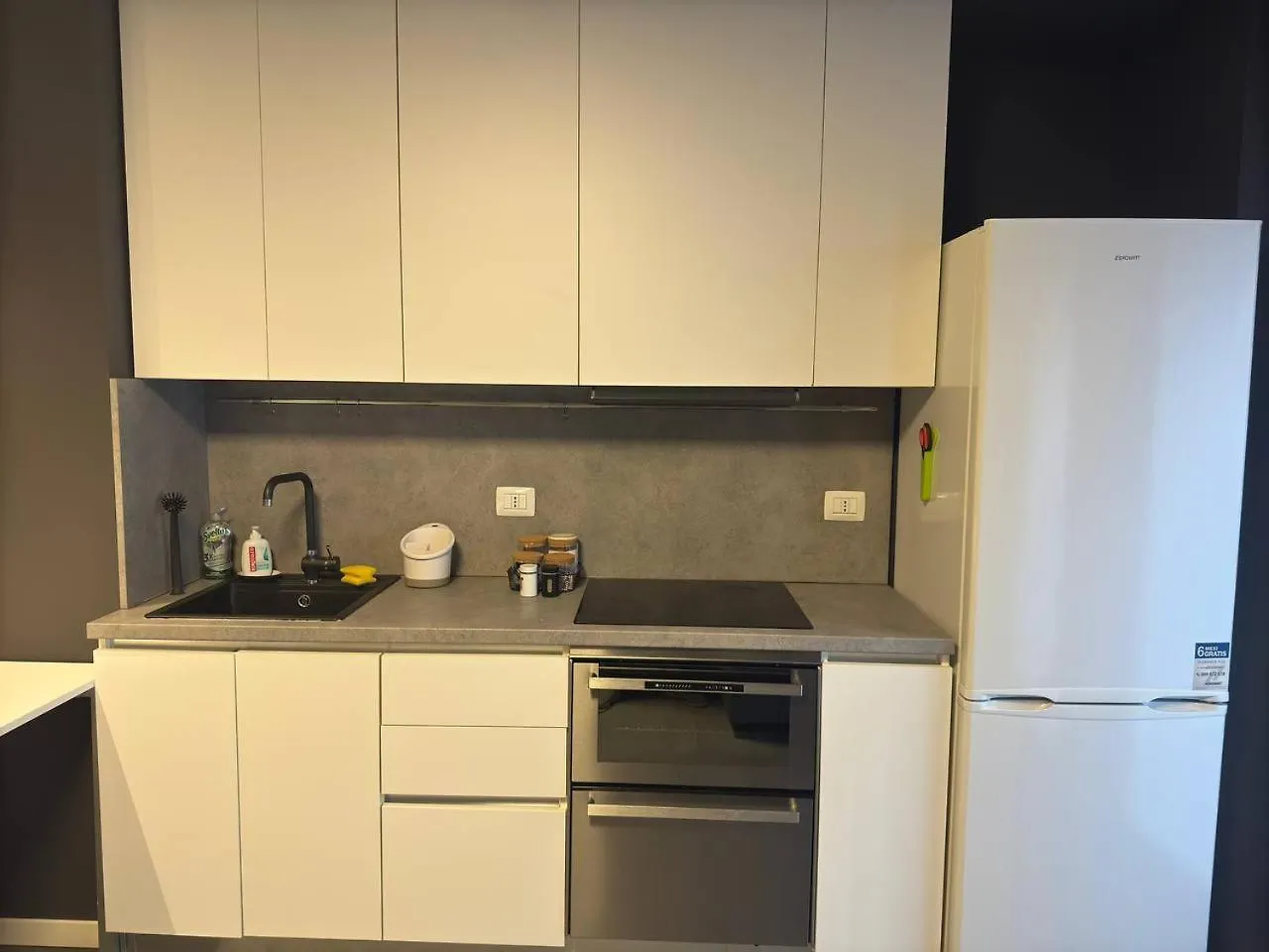 Apartment Dolcedeluxe Central Station Milan